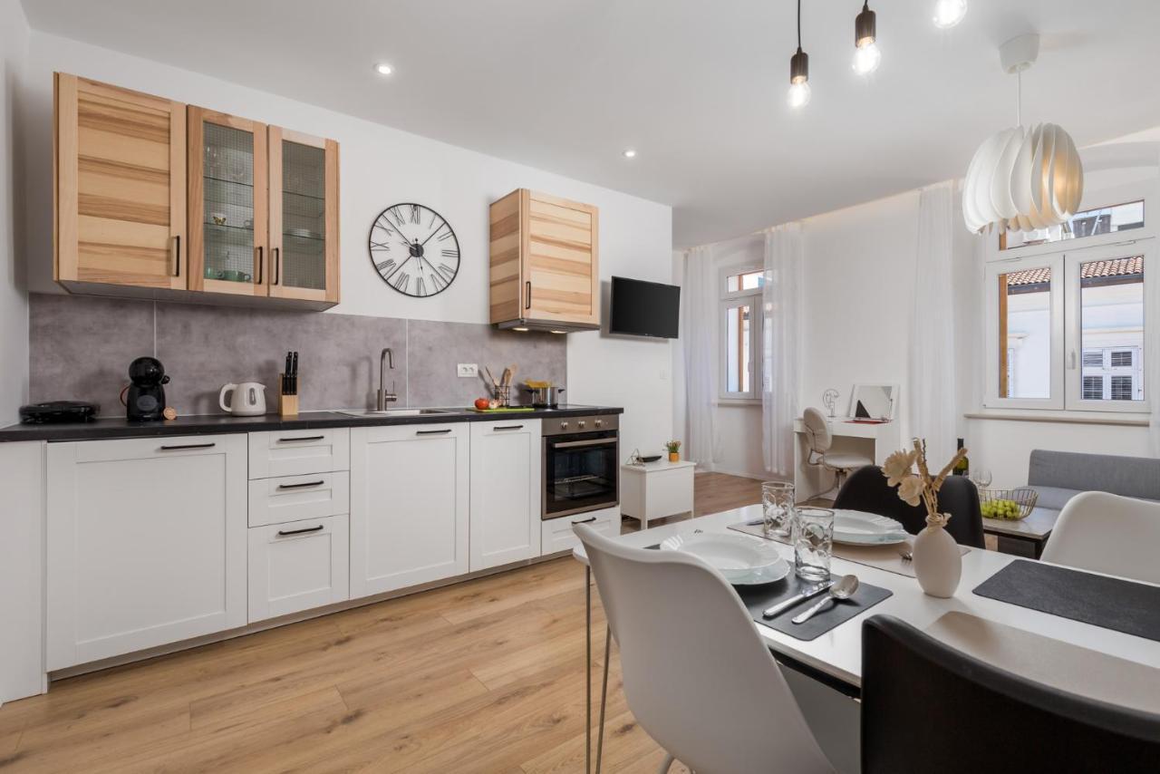Cozy On Korzo Apartments ริเยกา ภายนอก รูปภาพ